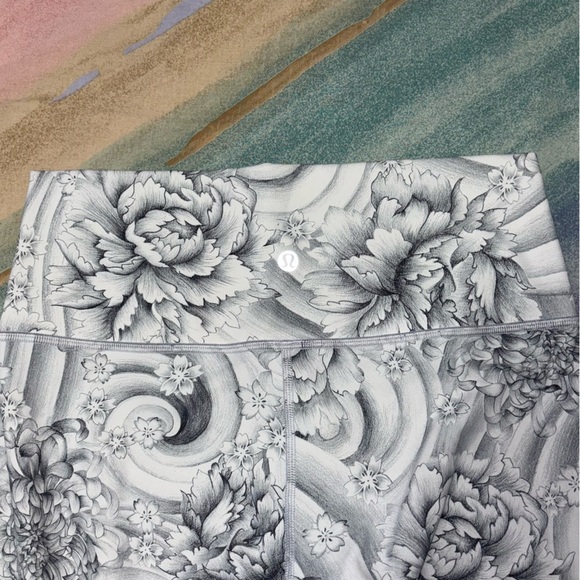 Lululemon Wunder Under Hi-Rise 7/8 Tight 25" in Twine White Multi Size 8 - Picture 7 of 9